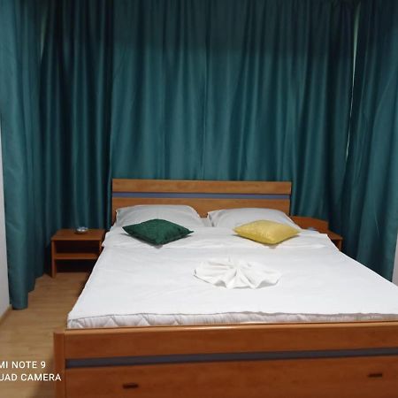Apartament Lulu Mamaia Nord, 3 Minute De Plaja Năvodari Екстериор снимка