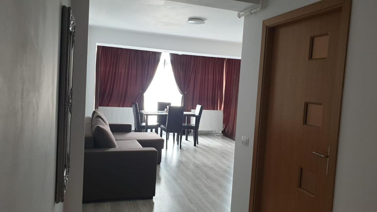 Apartament Lulu Mamaia Nord, 3 Minute De Plaja Năvodari Екстериор снимка
